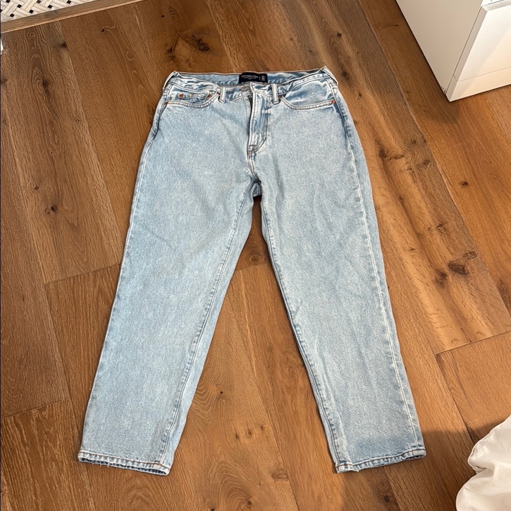 Men’s Abercrombie & Fitch Relaxed Fit Light Blue Denim Jeans